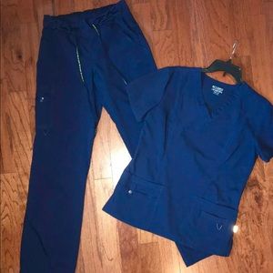 =2 SETS=MED COUTURE SCRUB ~Activate~